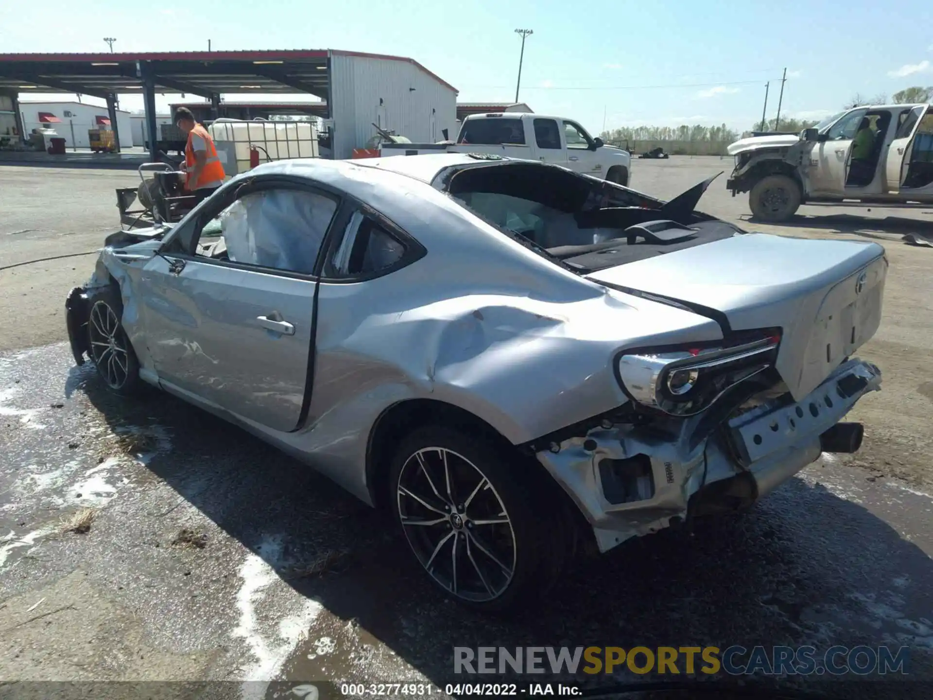 3 Photograph of a damaged car JF1ZNAA10K8702495 TOYOTA 86 2019