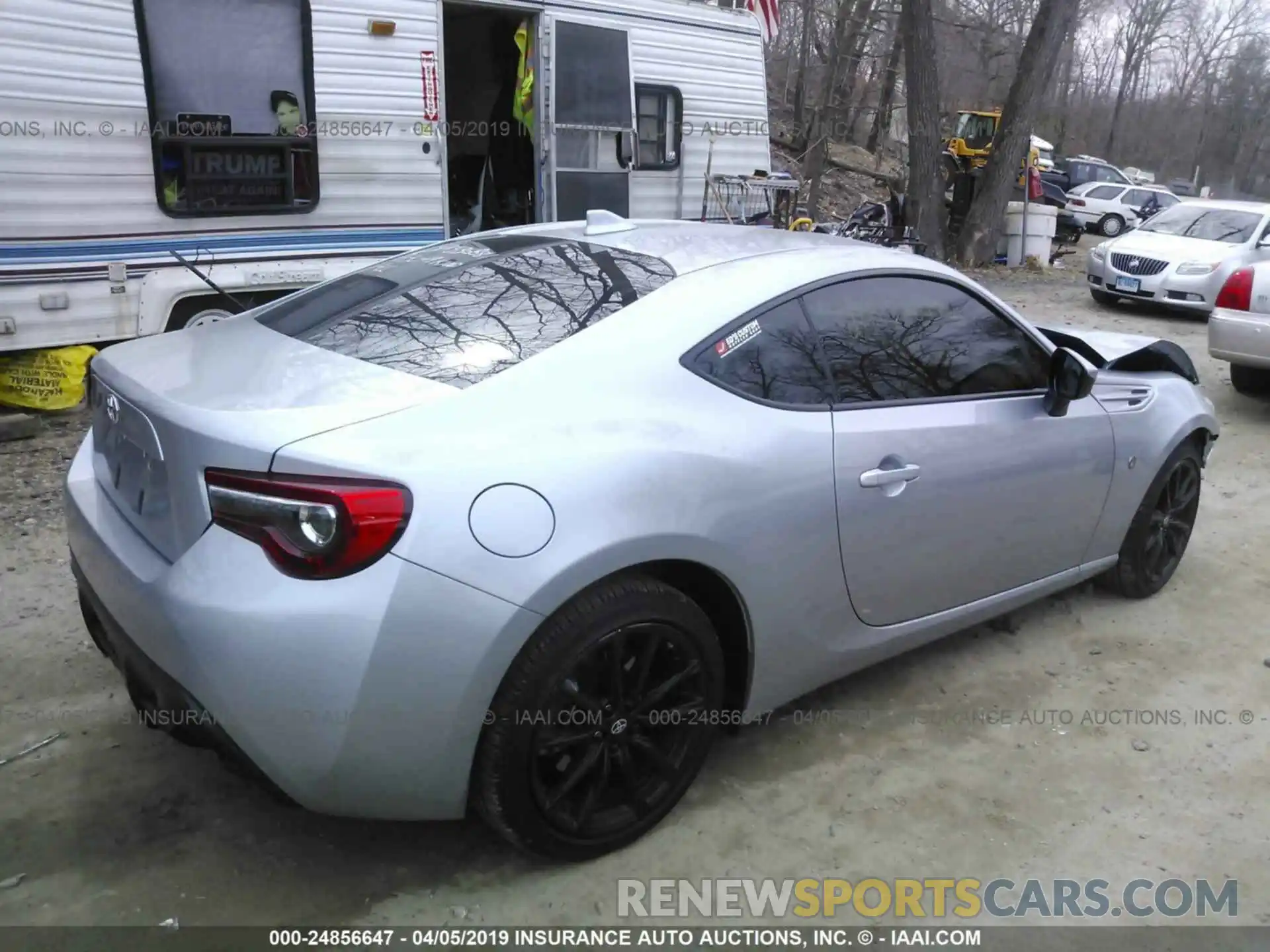 4 Photograph of a damaged car JF1ZNAA16K8700833 TOYOTA 86 2019