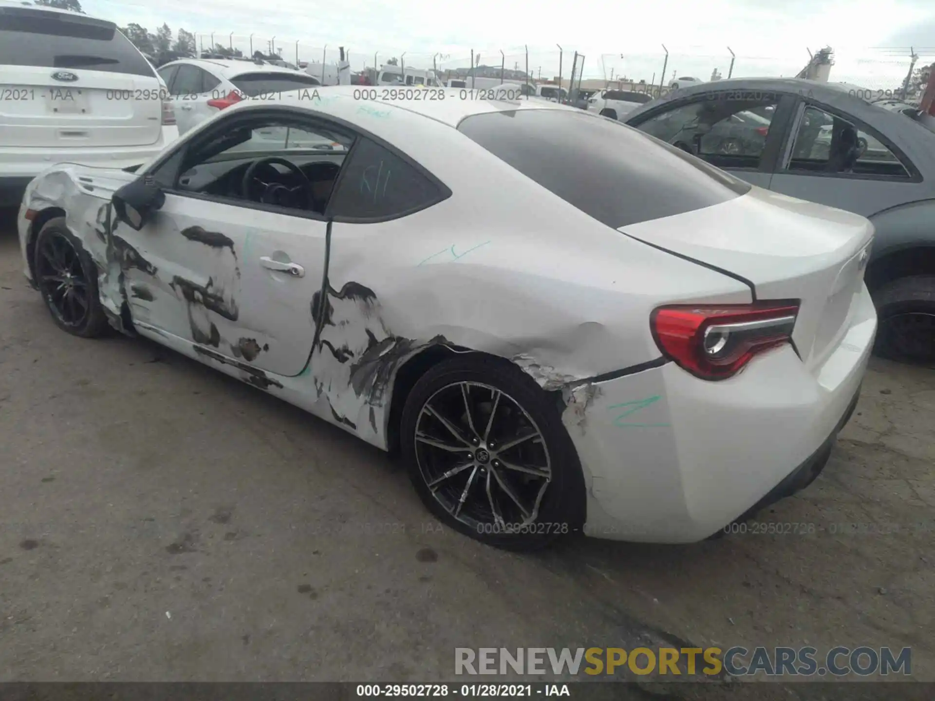 3 Photograph of a damaged car JF1ZNAA16K8703747 TOYOTA 86 2019