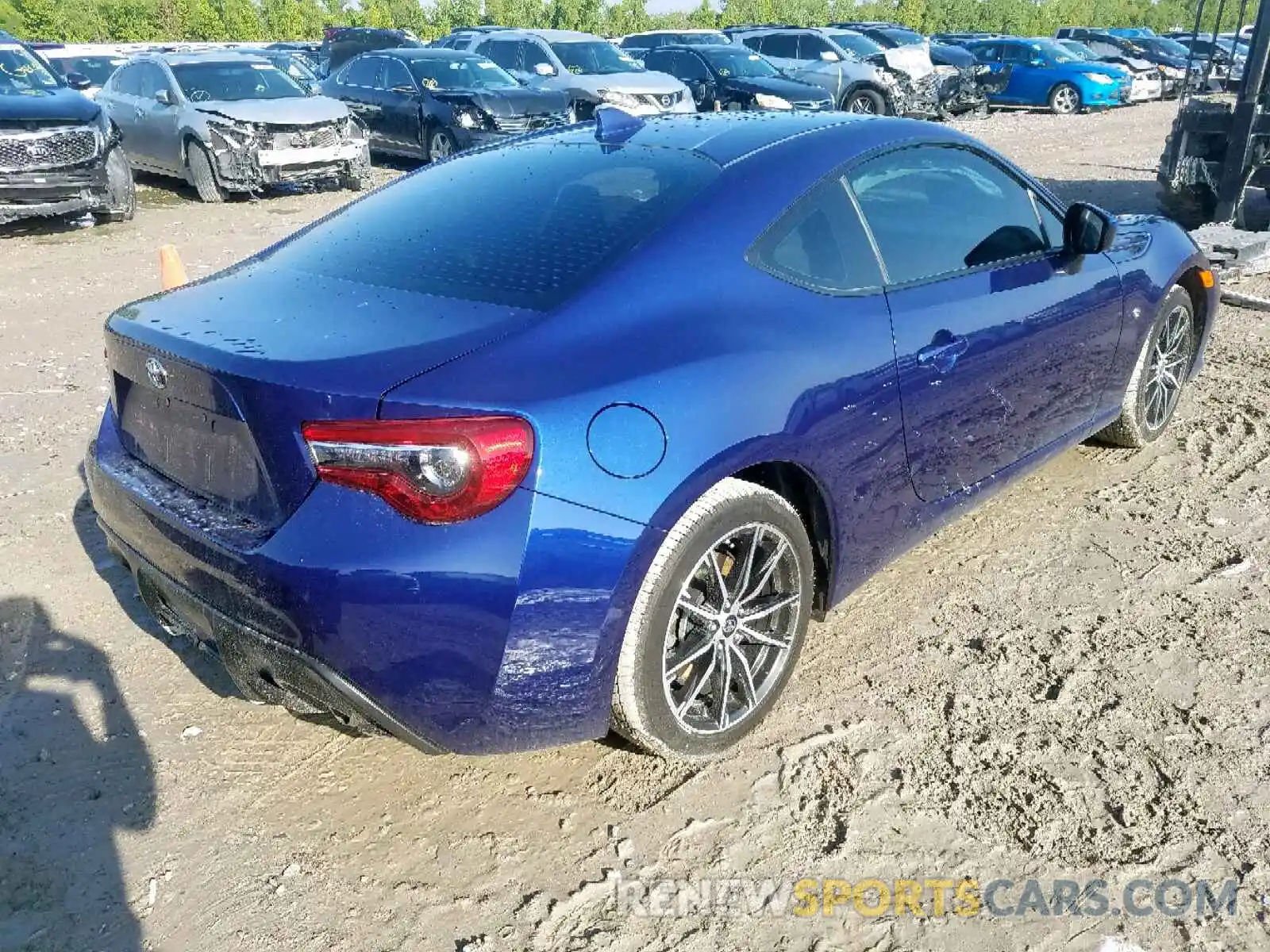 4 Photograph of a damaged car JF1ZNAA18K8703779 TOYOTA 86 2019