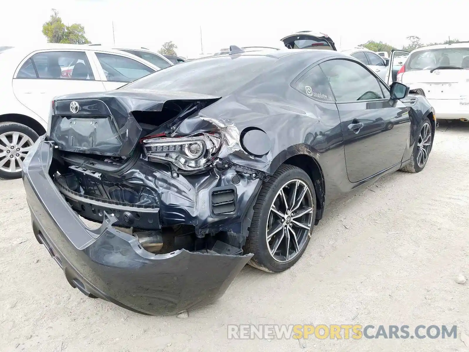 4 Photograph of a damaged car JF1ZNAA1XK8701662 TOYOTA 86 2019