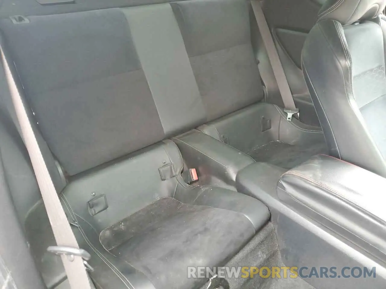 10 Photograph of a damaged car JF1ZNAE10K8703303 TOYOTA 86 2019