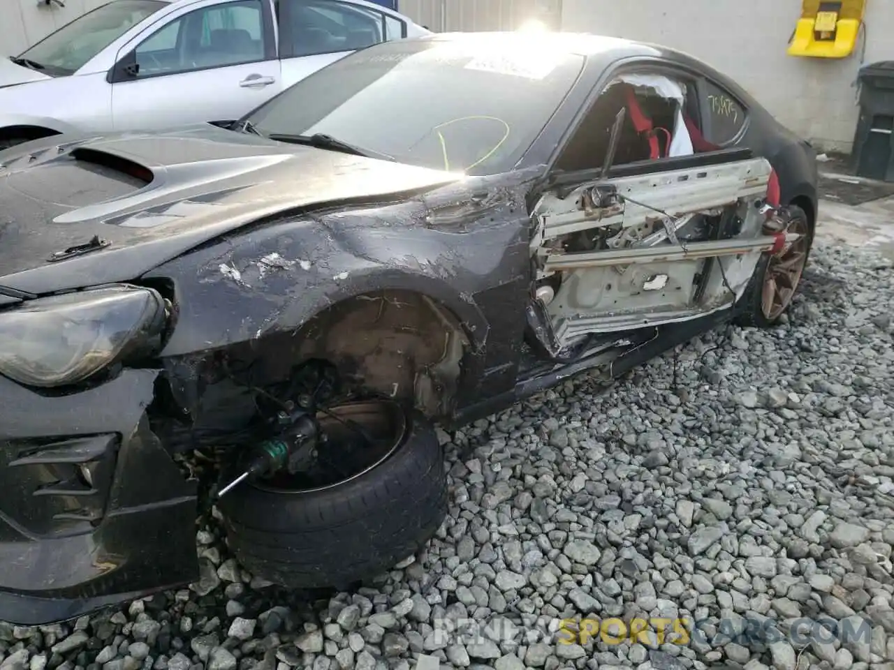 9 Photograph of a damaged car JF1ZNAE10K9702405 TOYOTA 86 2019