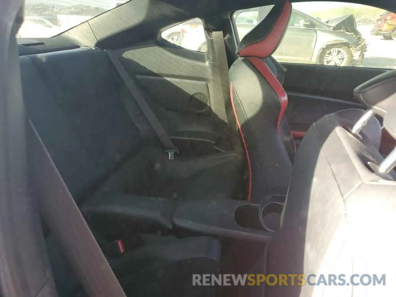 10 Photograph of a damaged car JF1ZNAE11K8702158 TOYOTA 86 2019