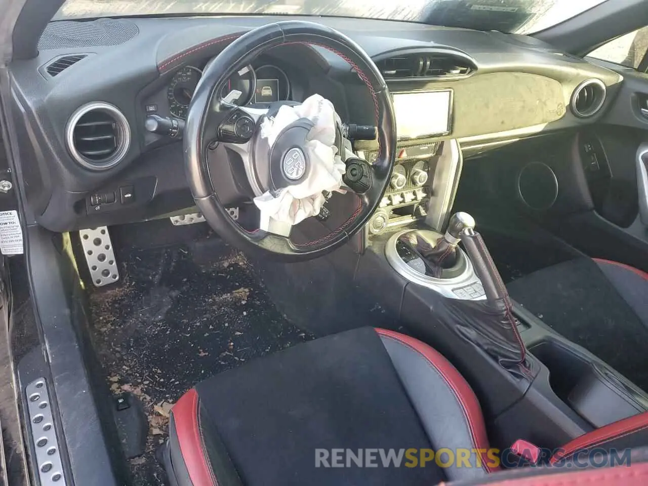 8 Photograph of a damaged car JF1ZNAE11K8702158 TOYOTA 86 2019