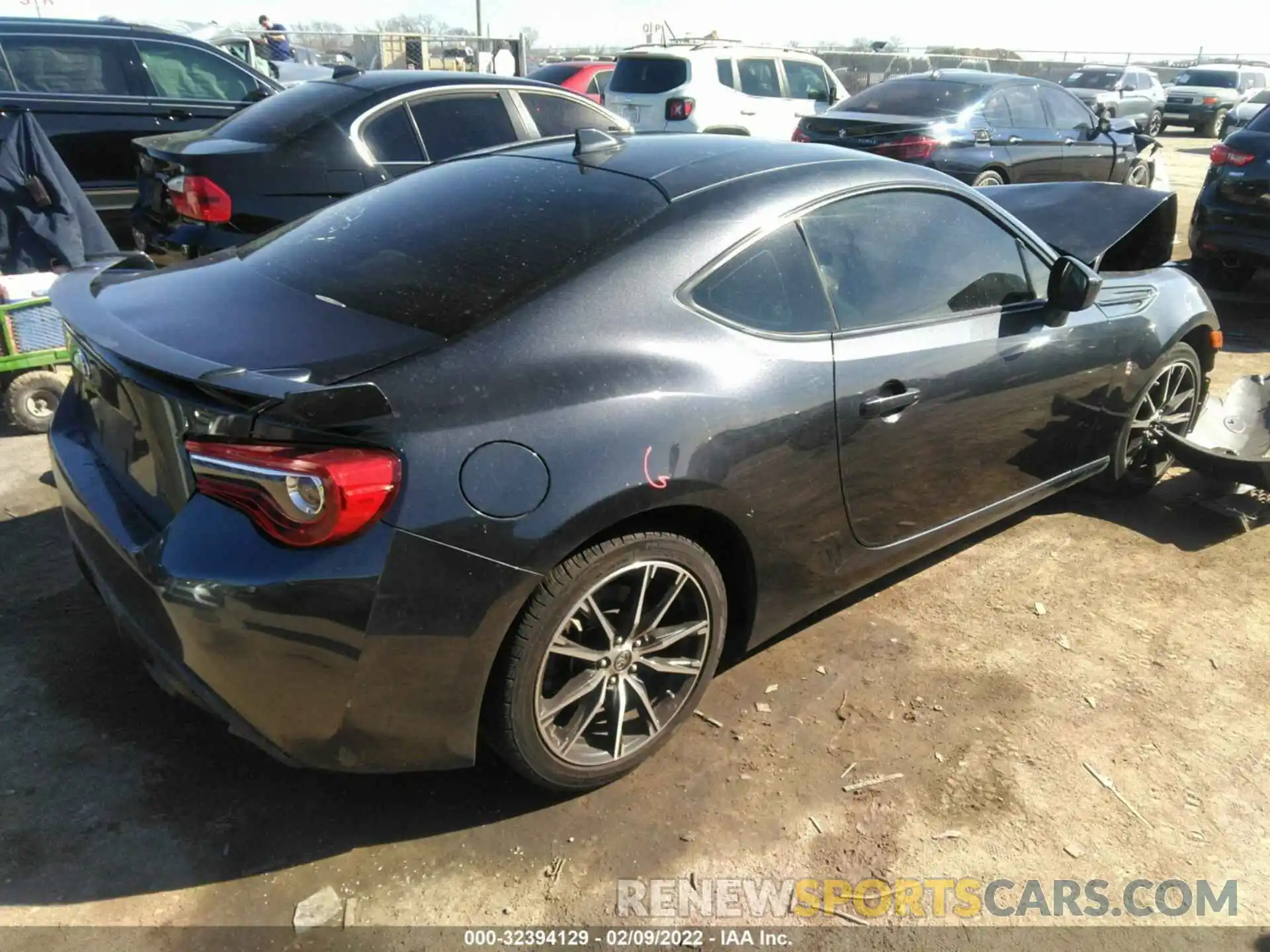 4 Photograph of a damaged car JF1ZNAE12K8701360 TOYOTA 86 2019