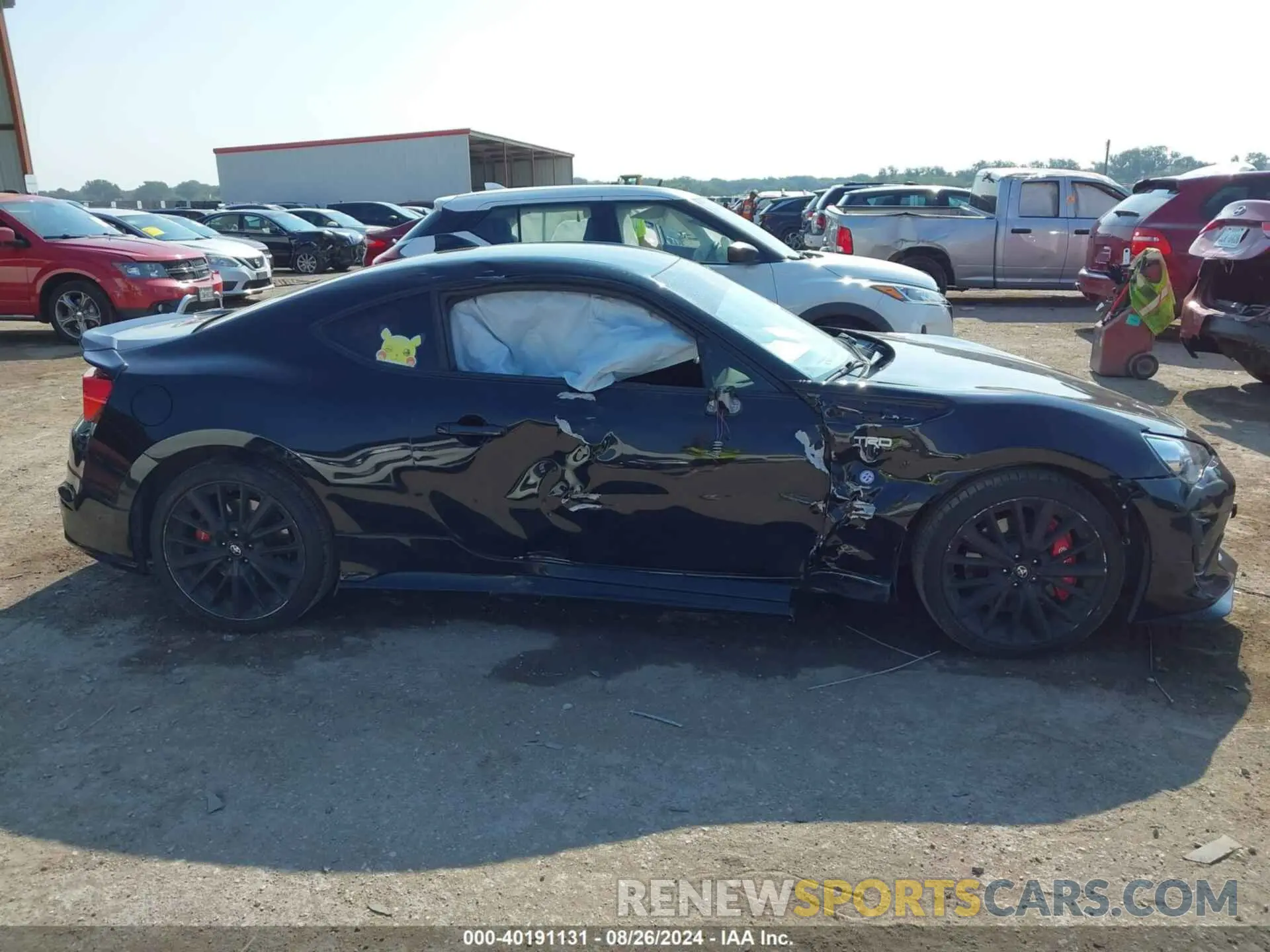 13 Photograph of a damaged car JF1ZNAE13K9701068 TOYOTA 86 2019