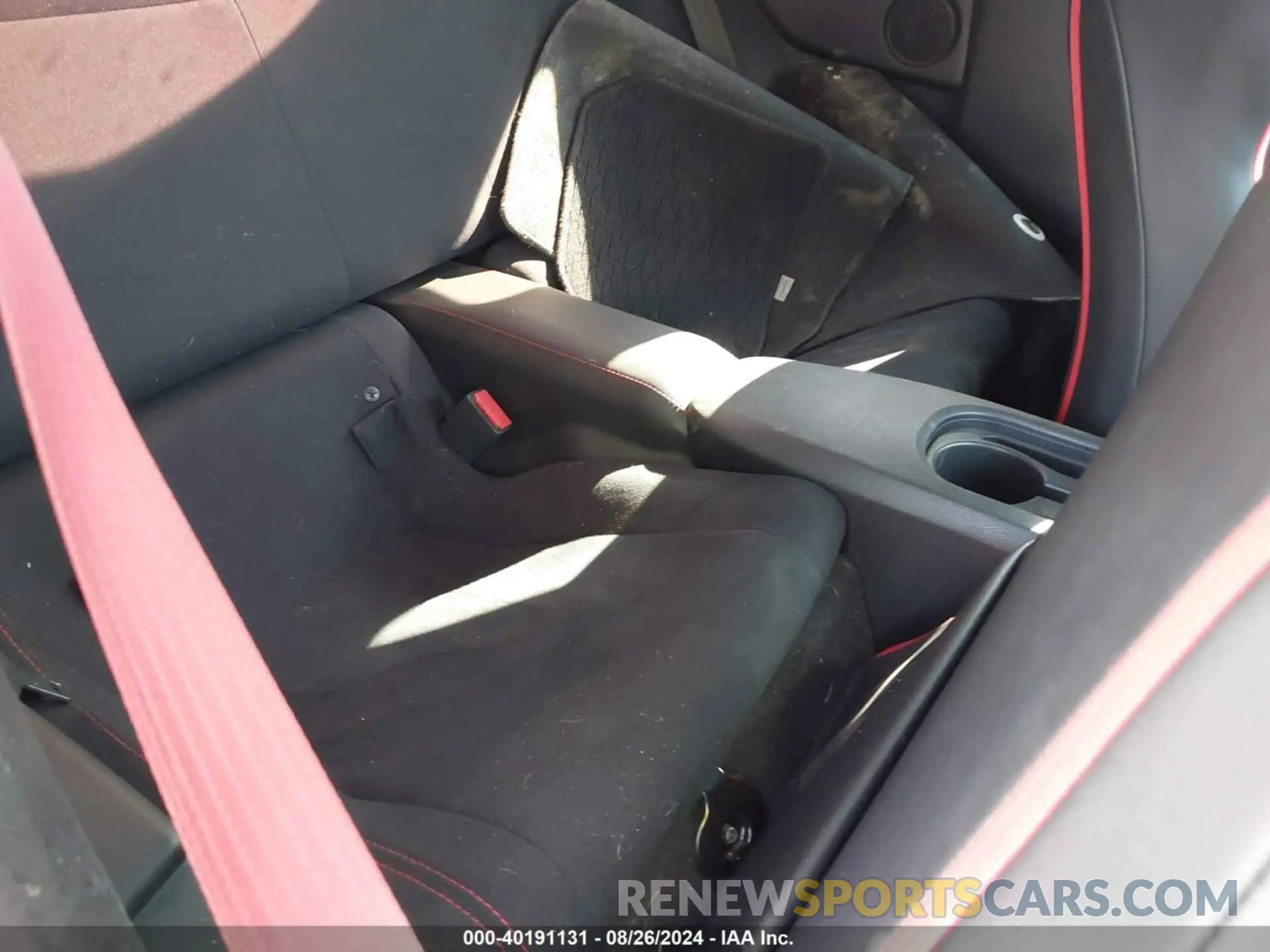 8 Photograph of a damaged car JF1ZNAE13K9701068 TOYOTA 86 2019