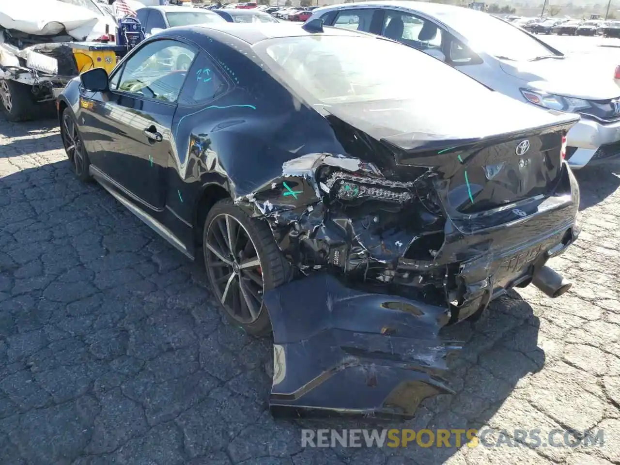 3 Photograph of a damaged car JF1ZNAE13K9702821 TOYOTA 86 2019