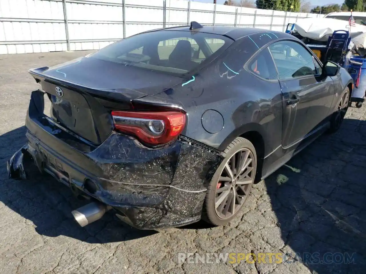 4 Photograph of a damaged car JF1ZNAE13K9702821 TOYOTA 86 2019