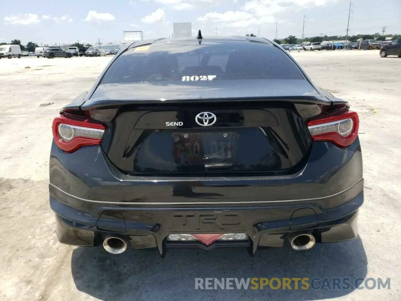 6 Photograph of a damaged car JF1ZNAE13K9702950 TOYOTA 86 2019