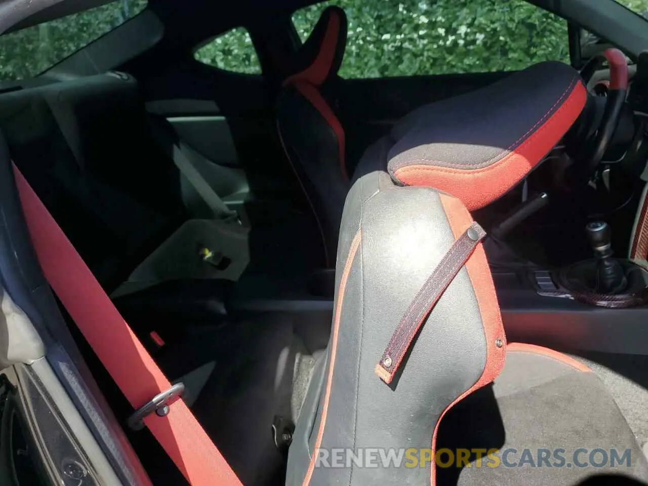 10 Photograph of a damaged car JF1ZNAE14K9701340 TOYOTA 86 2019