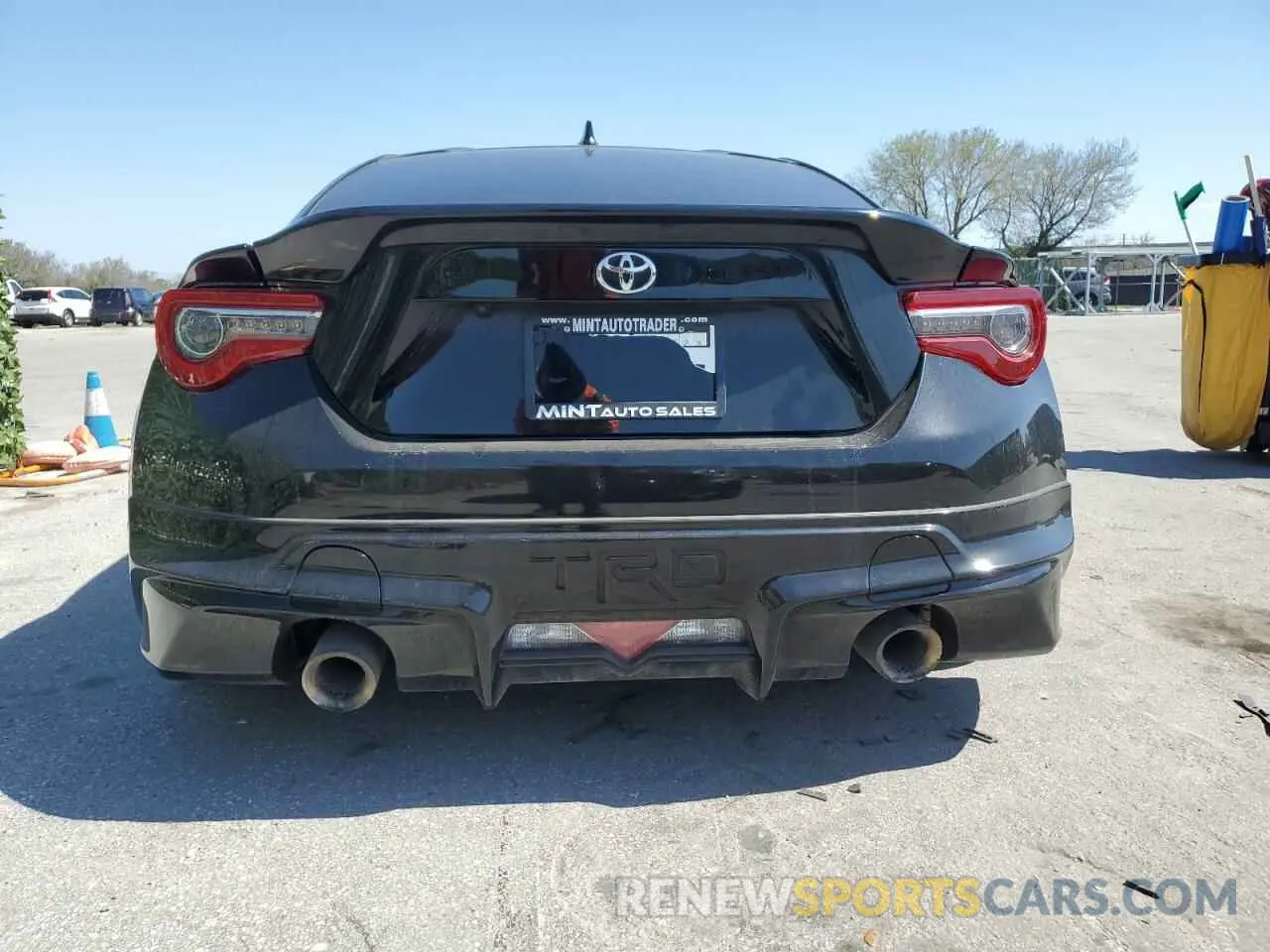 6 Photograph of a damaged car JF1ZNAE14K9701340 TOYOTA 86 2019