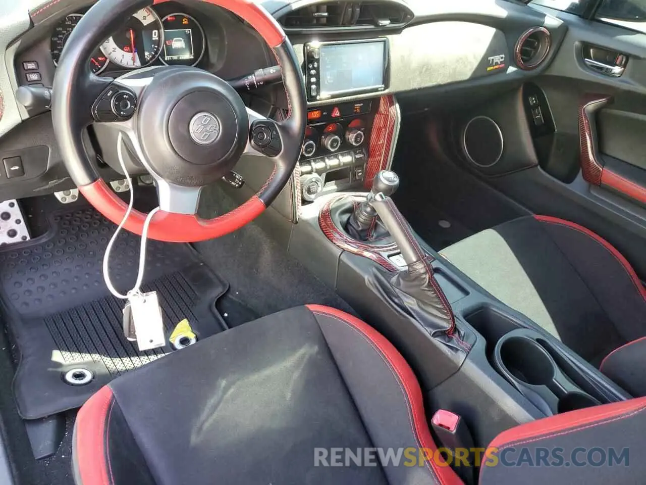 8 Photograph of a damaged car JF1ZNAE14K9701340 TOYOTA 86 2019