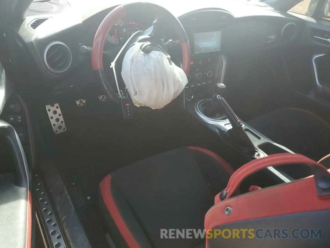 8 Photograph of a damaged car JF1ZNAE15K9702514 TOYOTA 86 2019