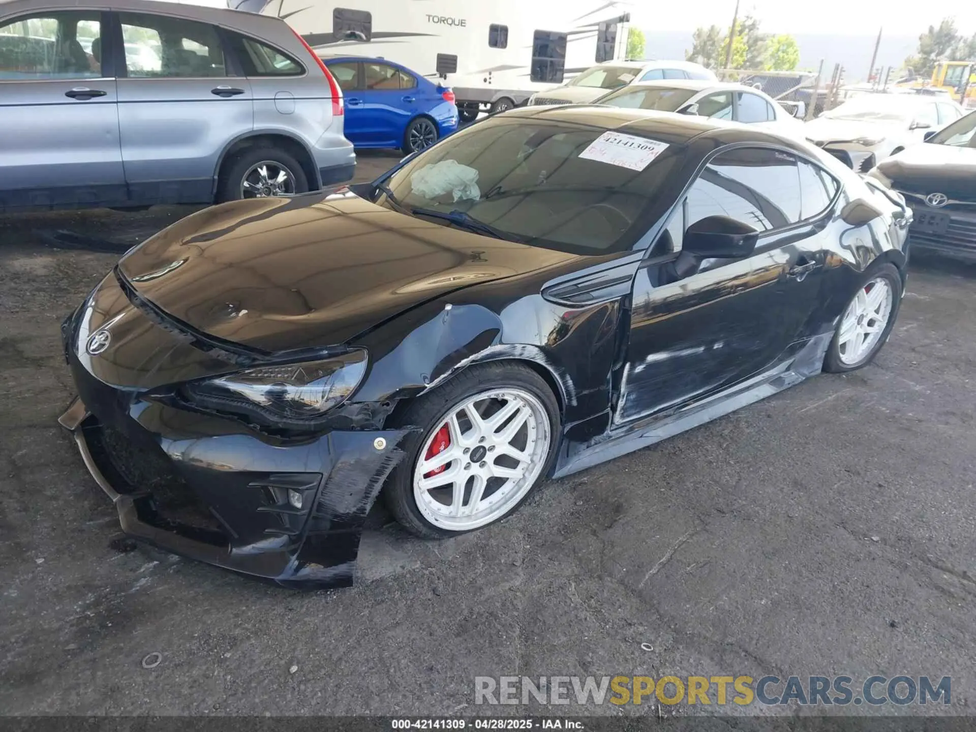 2 Photograph of a damaged car JF1ZNAE15K9702903 TOYOTA 86 2019