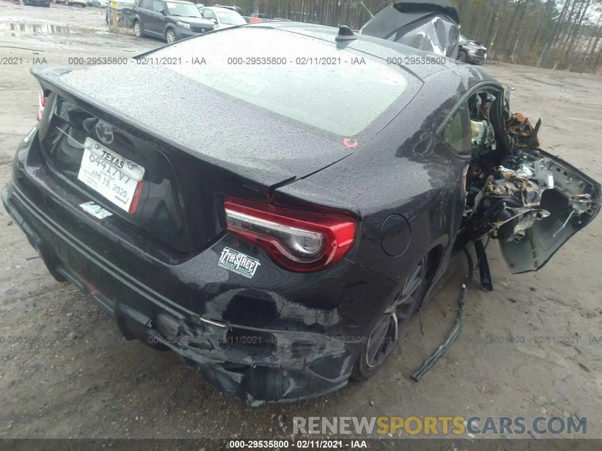 4 Photograph of a damaged car JF1ZNAE16K9701551 TOYOTA 86 2019