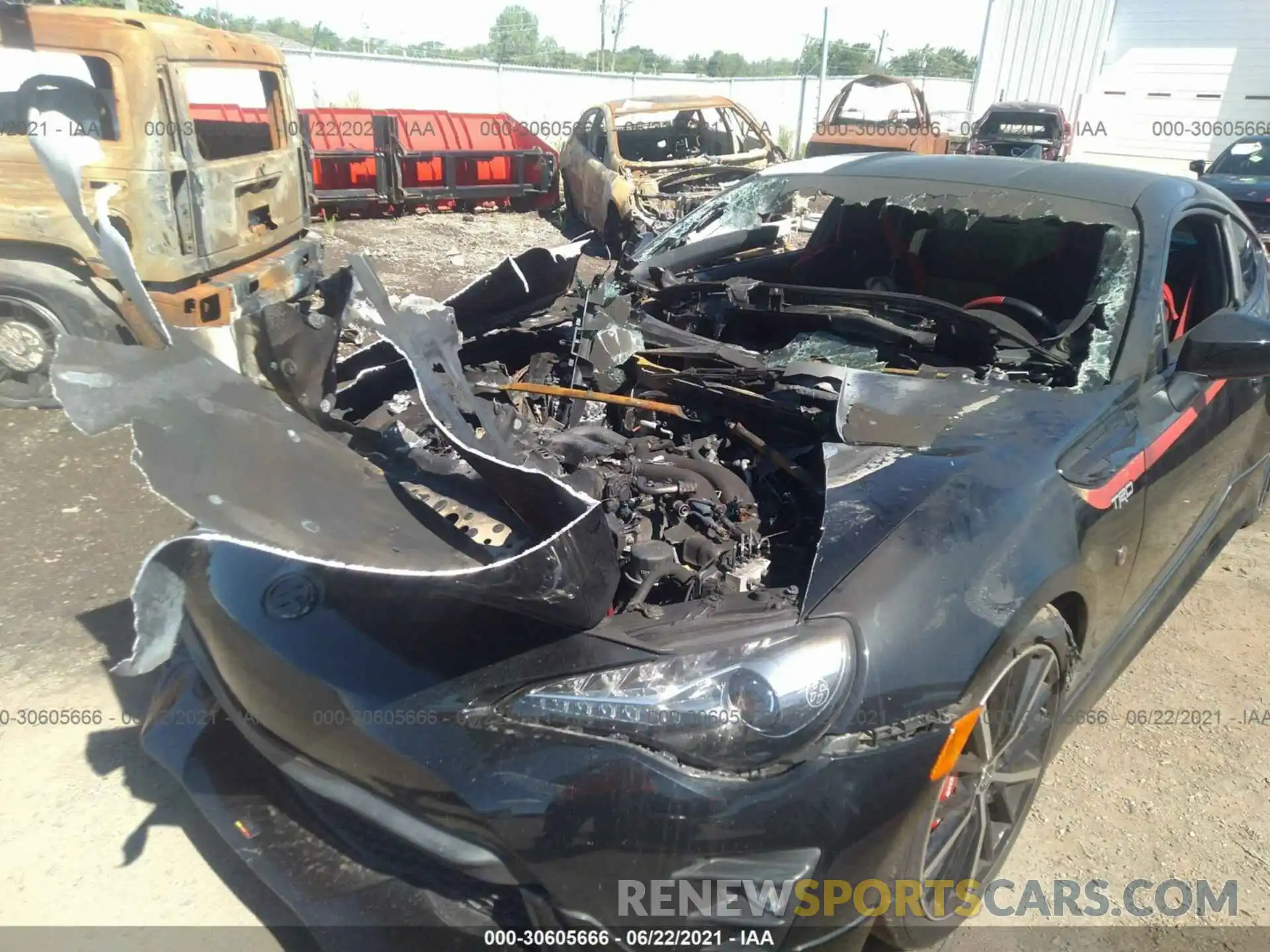 6 Photograph of a damaged car JF1ZNAE17K9701803 TOYOTA 86 2019