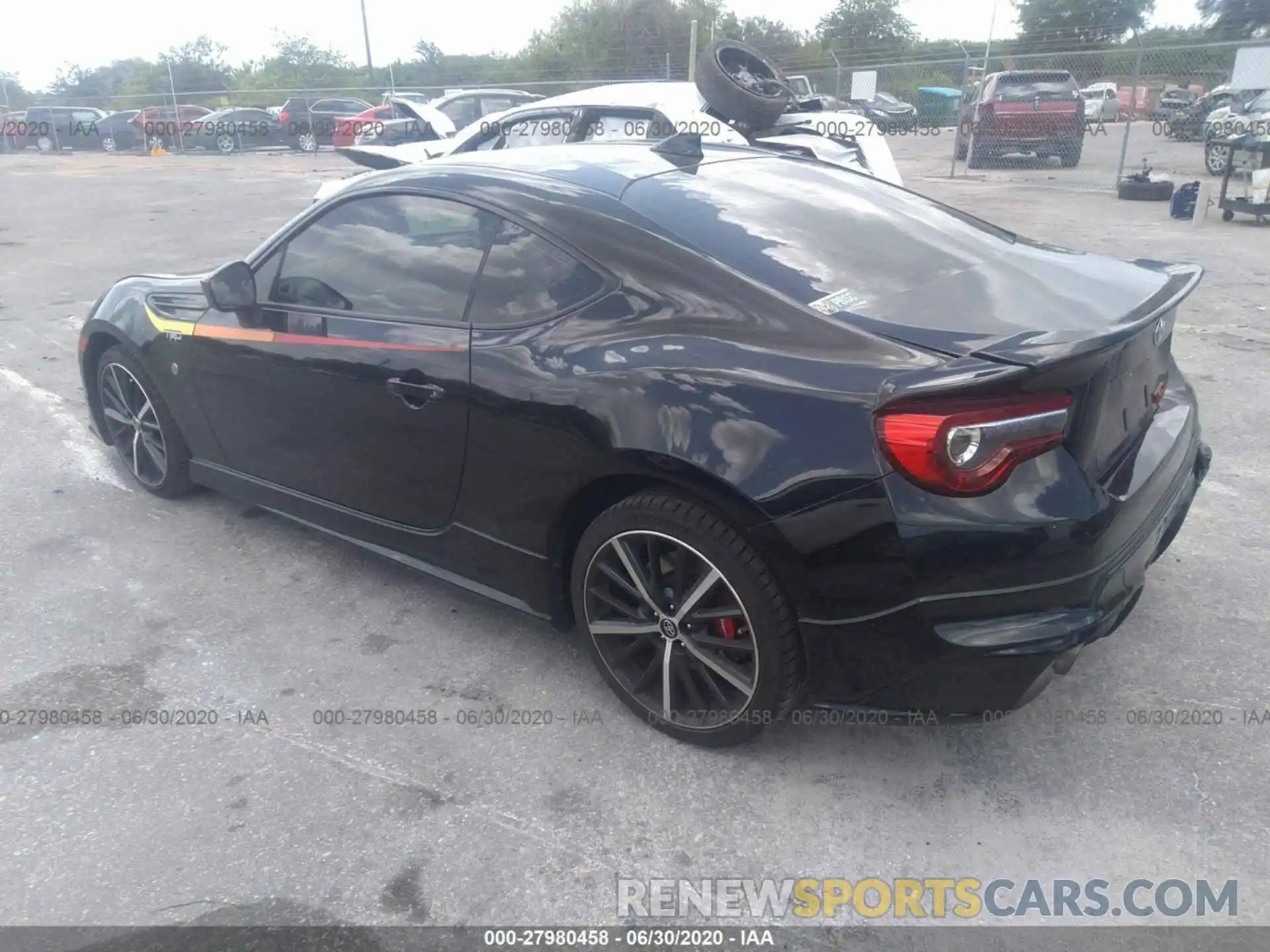 3 Photograph of a damaged car JF1ZNAE18K9701339 TOYOTA 86 2019