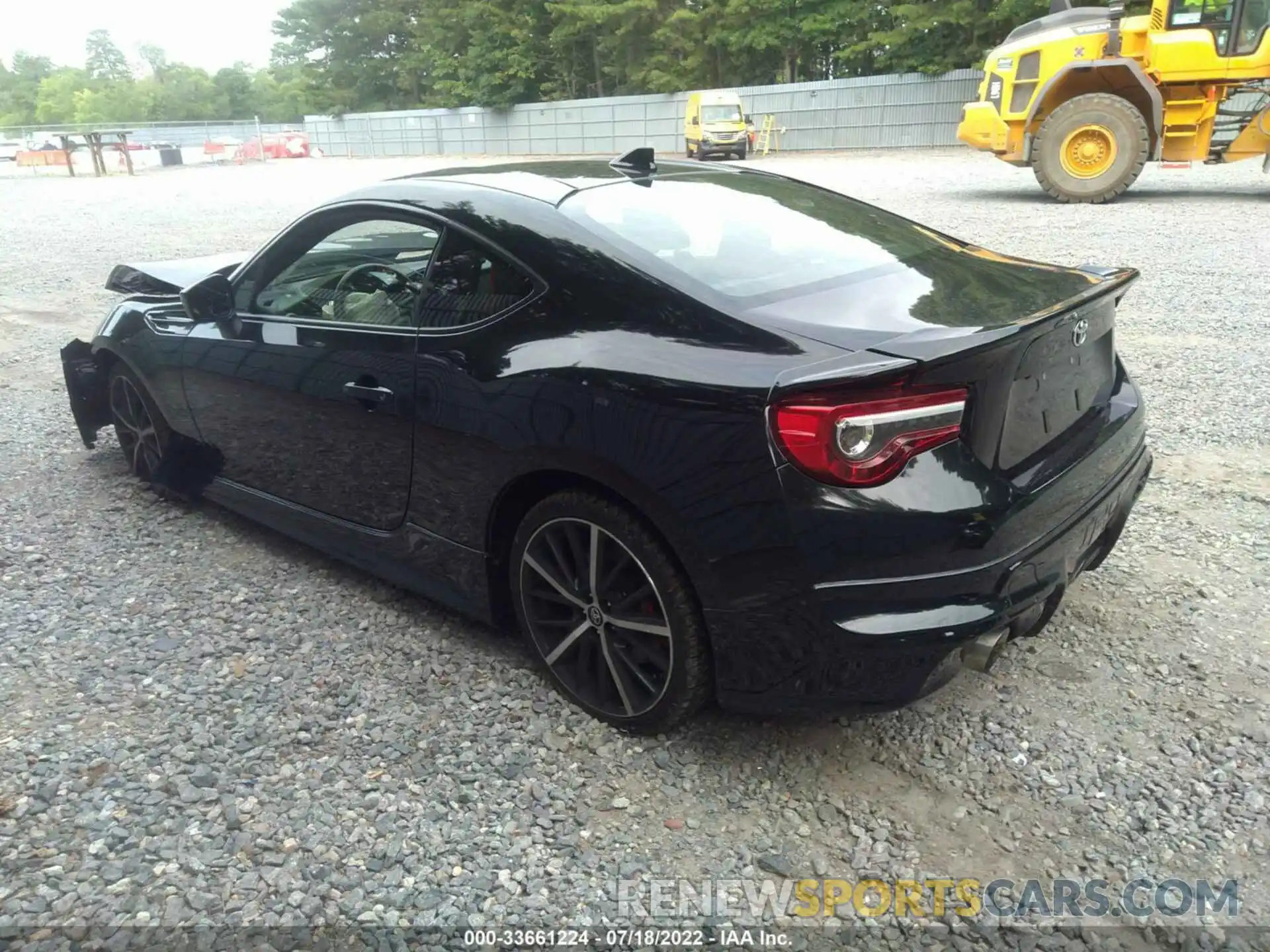 3 Photograph of a damaged car JF1ZNAE18K9701406 TOYOTA 86 2019