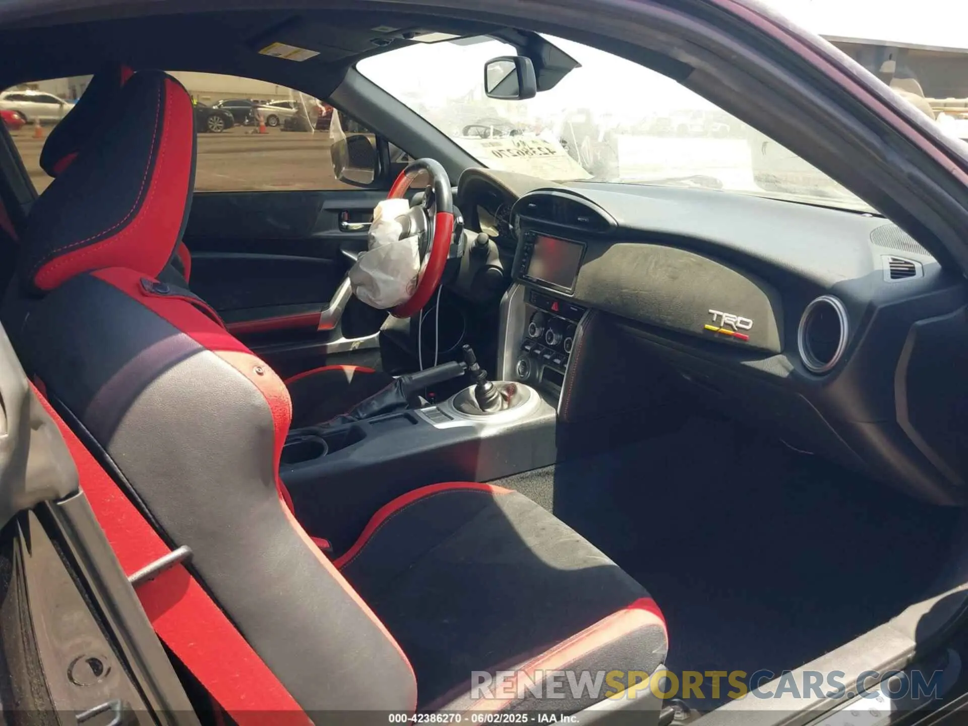 5 Photograph of a damaged car JF1ZNAE19K9700569 TOYOTA 86 2019