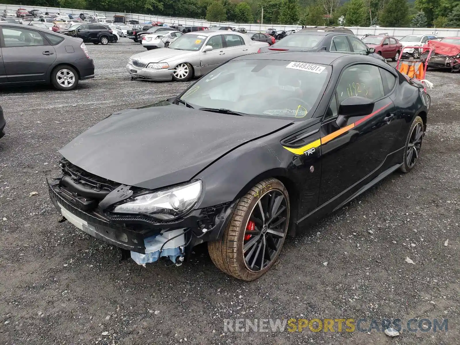 2 Photograph of a damaged car JF1ZNAE19K9701964 TOYOTA 86 2019