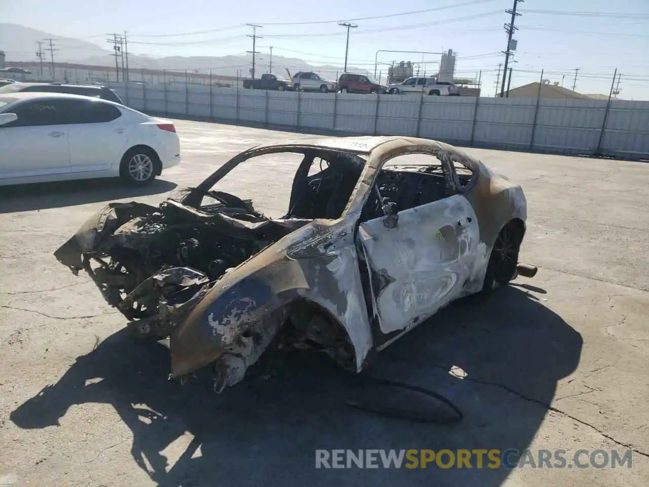 2 Photograph of a damaged car JF1ZNAA12L8752414 TOYOTA 86 2020