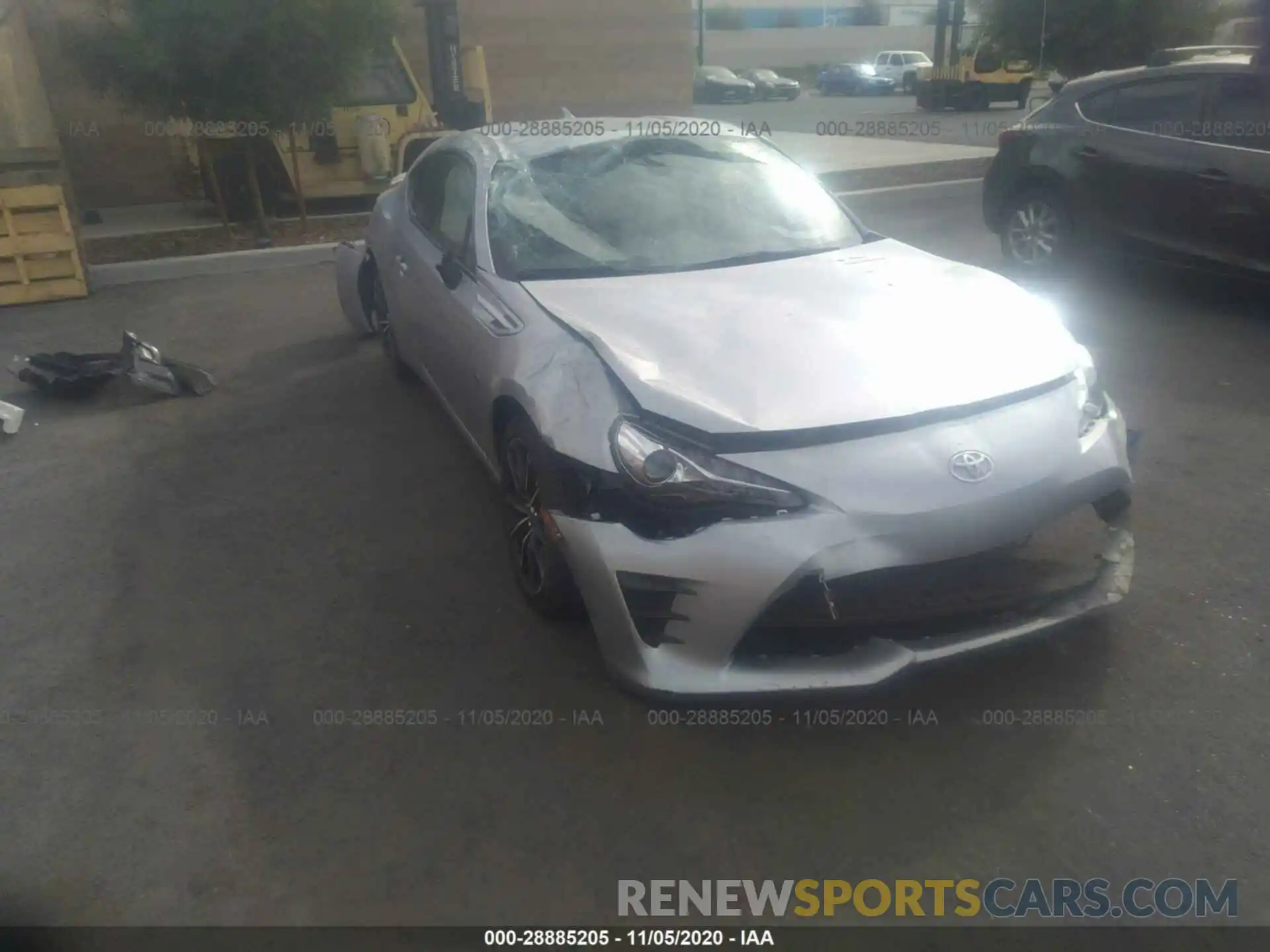 1 Photograph of a damaged car JF1ZNAA12L8752879 TOYOTA 86 2020