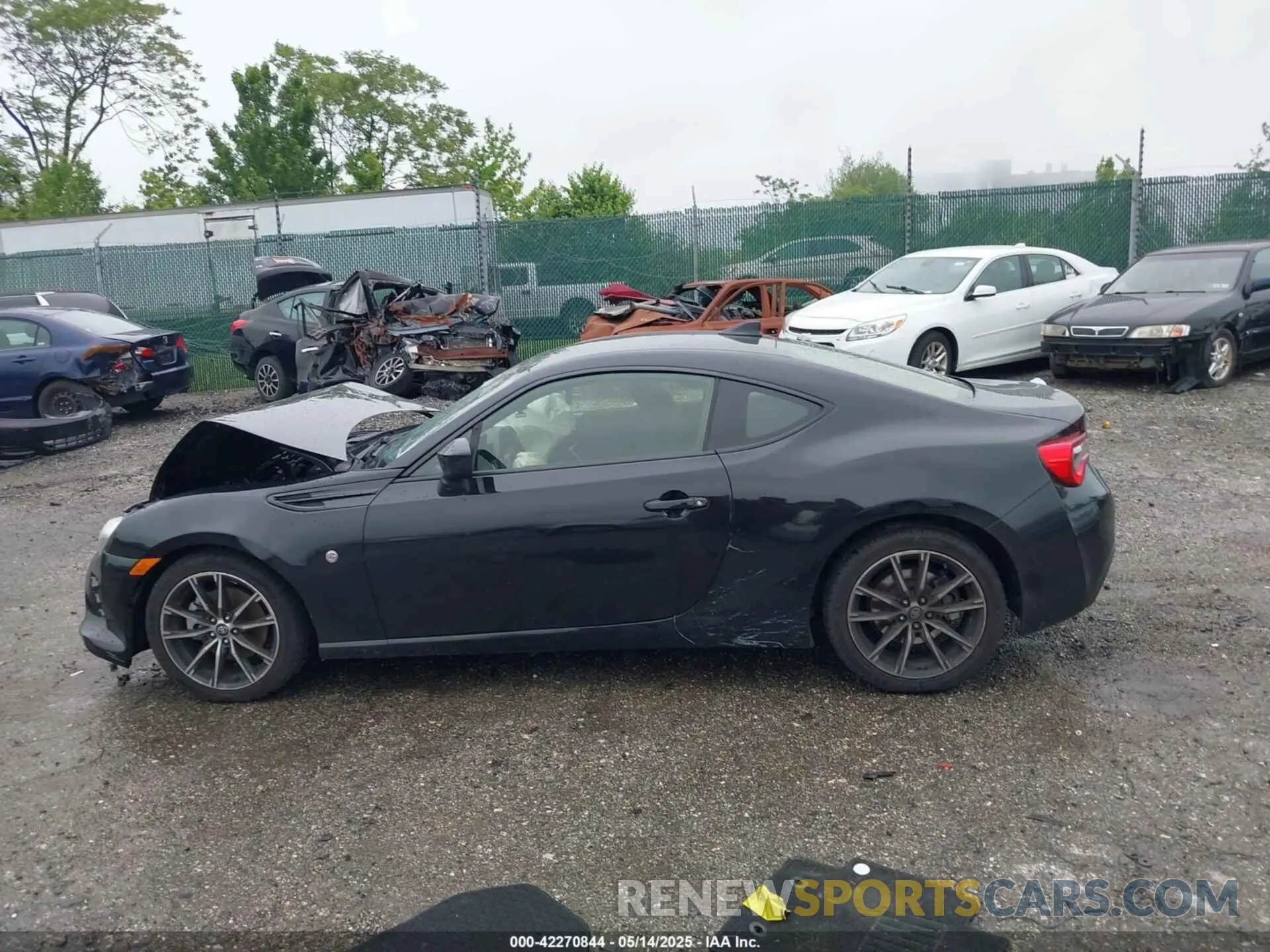 15 Photograph of a damaged car JF1ZNAA13L8752423 TOYOTA 86 2020