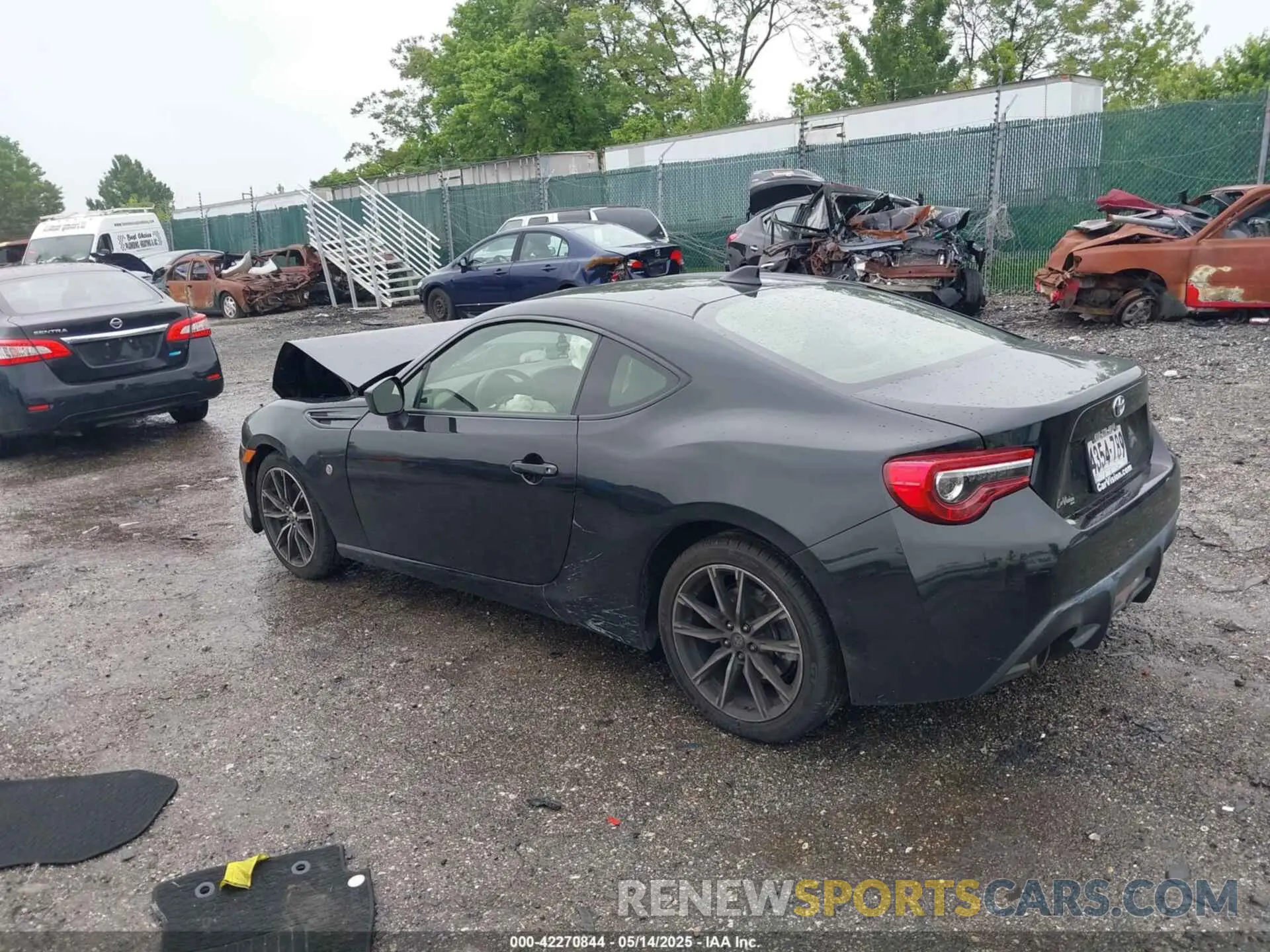 3 Photograph of a damaged car JF1ZNAA13L8752423 TOYOTA 86 2020