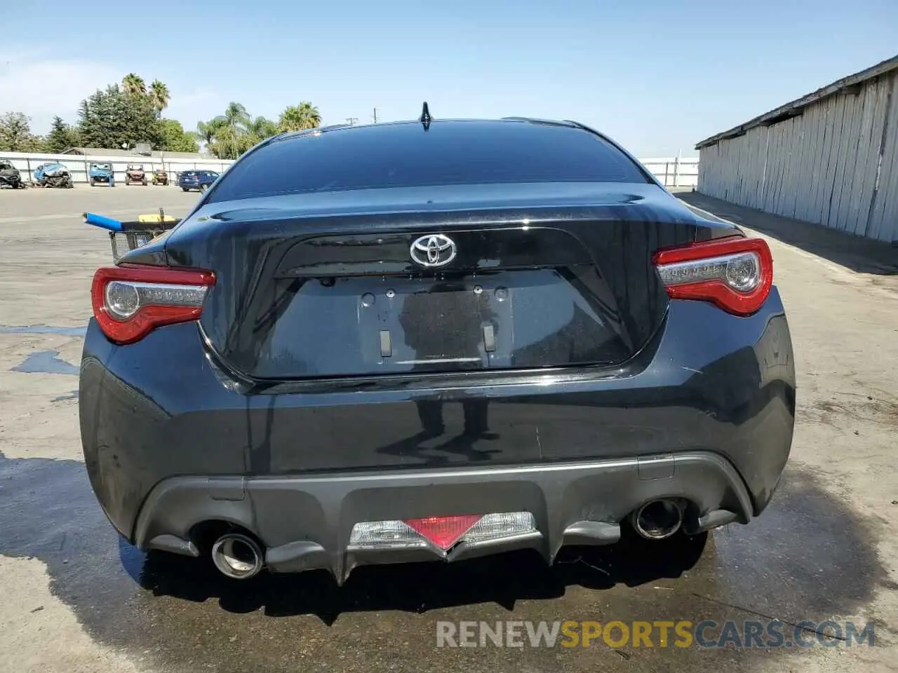 6 Photograph of a damaged car JF1ZNAA13L8752860 TOYOTA 86 2020