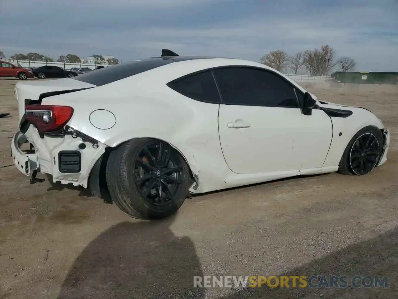 3 Photograph of a damaged car JF1ZNAA14L8752088 TOYOTA 86 2020