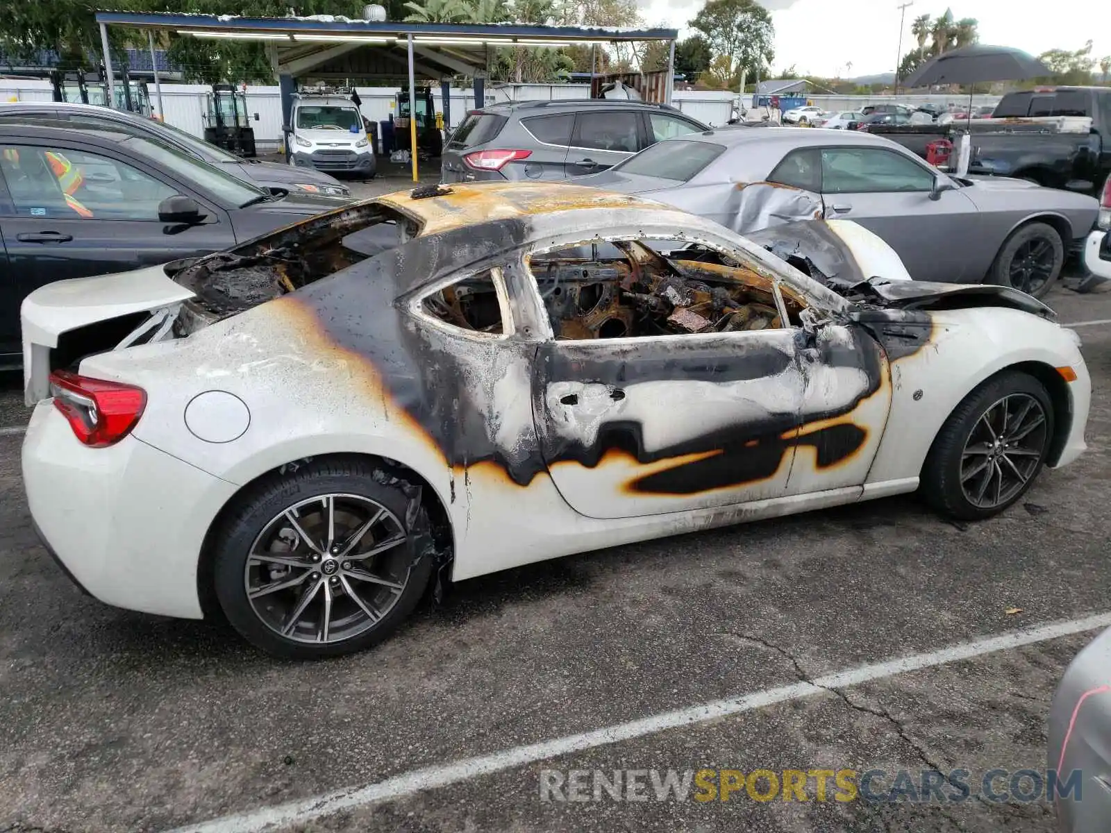 10 Photograph of a damaged car JF1ZNAA14L8752494 TOYOTA 86 2020