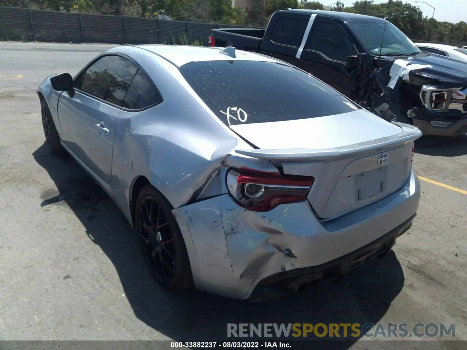 6 Photograph of a damaged car JF1ZNAA14L9752828 TOYOTA 86 2020