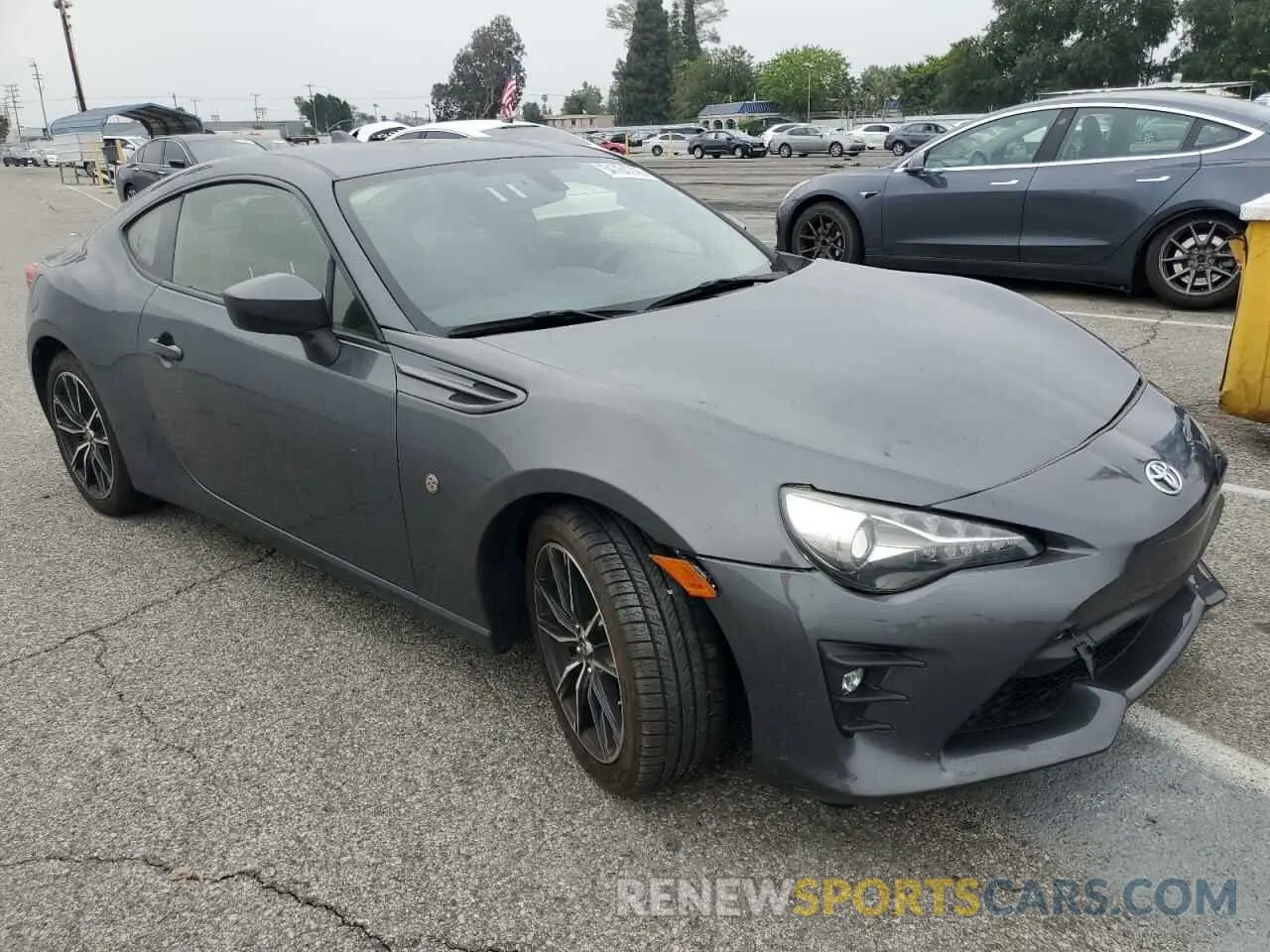 4 Photograph of a damaged car JF1ZNAA14L9754126 TOYOTA 86 2020