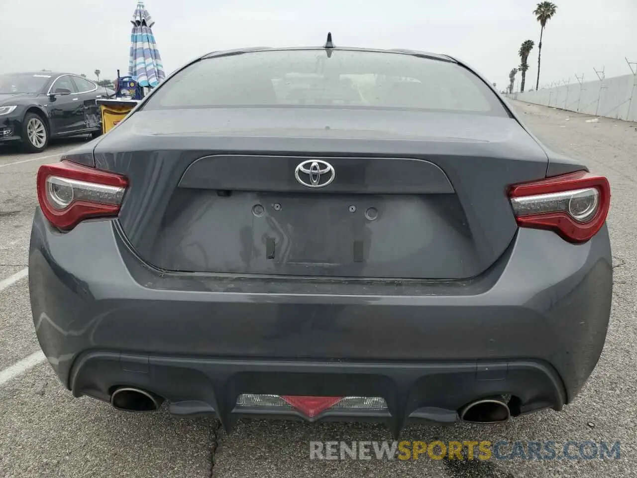 6 Photograph of a damaged car JF1ZNAA14L9754126 TOYOTA 86 2020