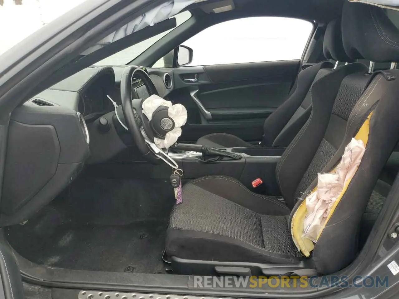 7 Photograph of a damaged car JF1ZNAA14L9754126 TOYOTA 86 2020
