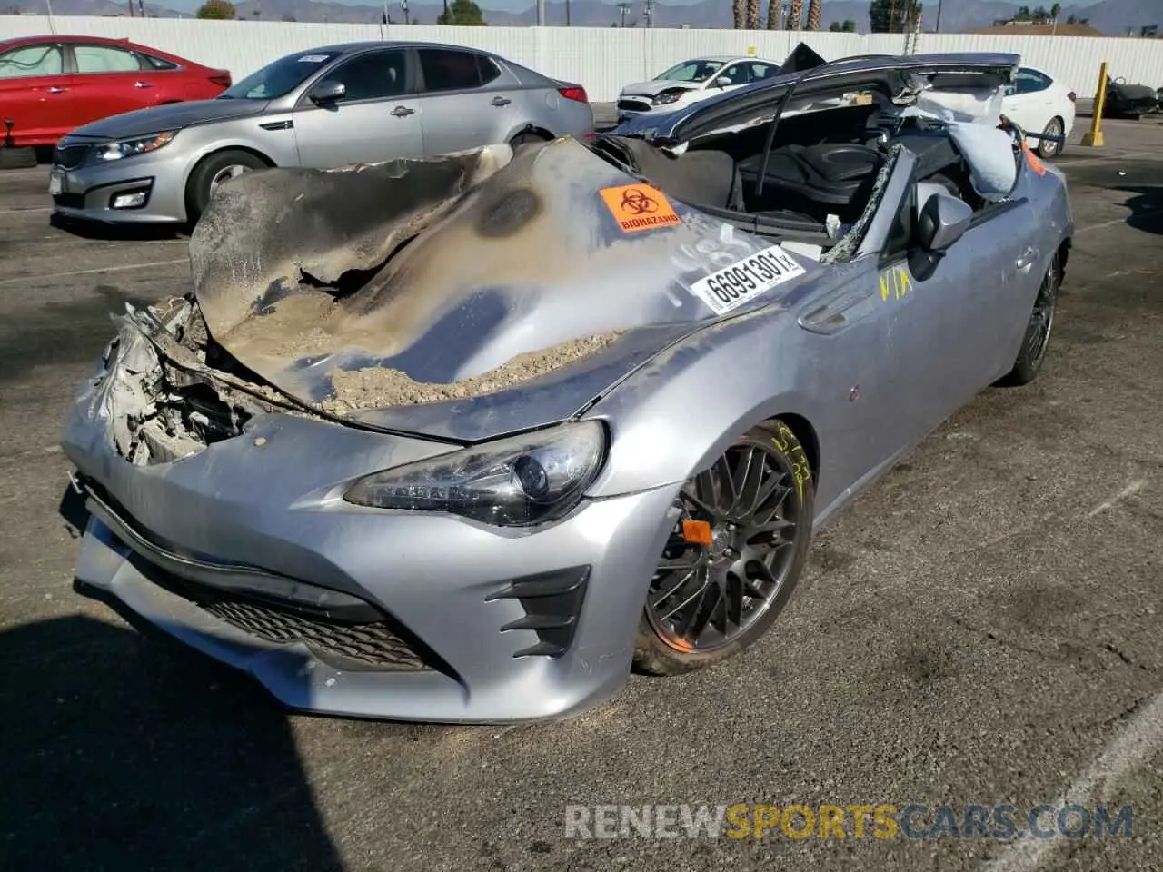 2 Photograph of a damaged car JF1ZNAA15L8751516 TOYOTA 86 2020
