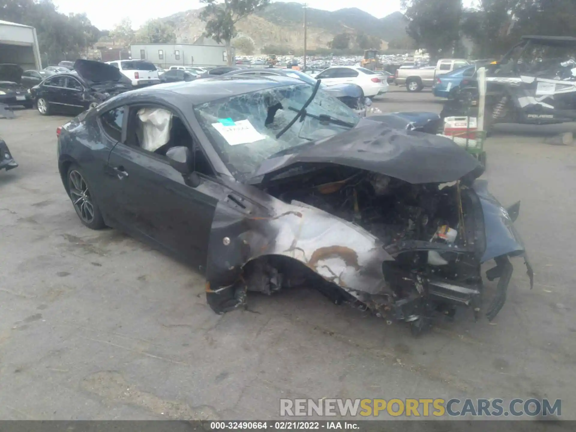 1 Photograph of a damaged car JF1ZNAA16L8751315 TOYOTA 86 2020