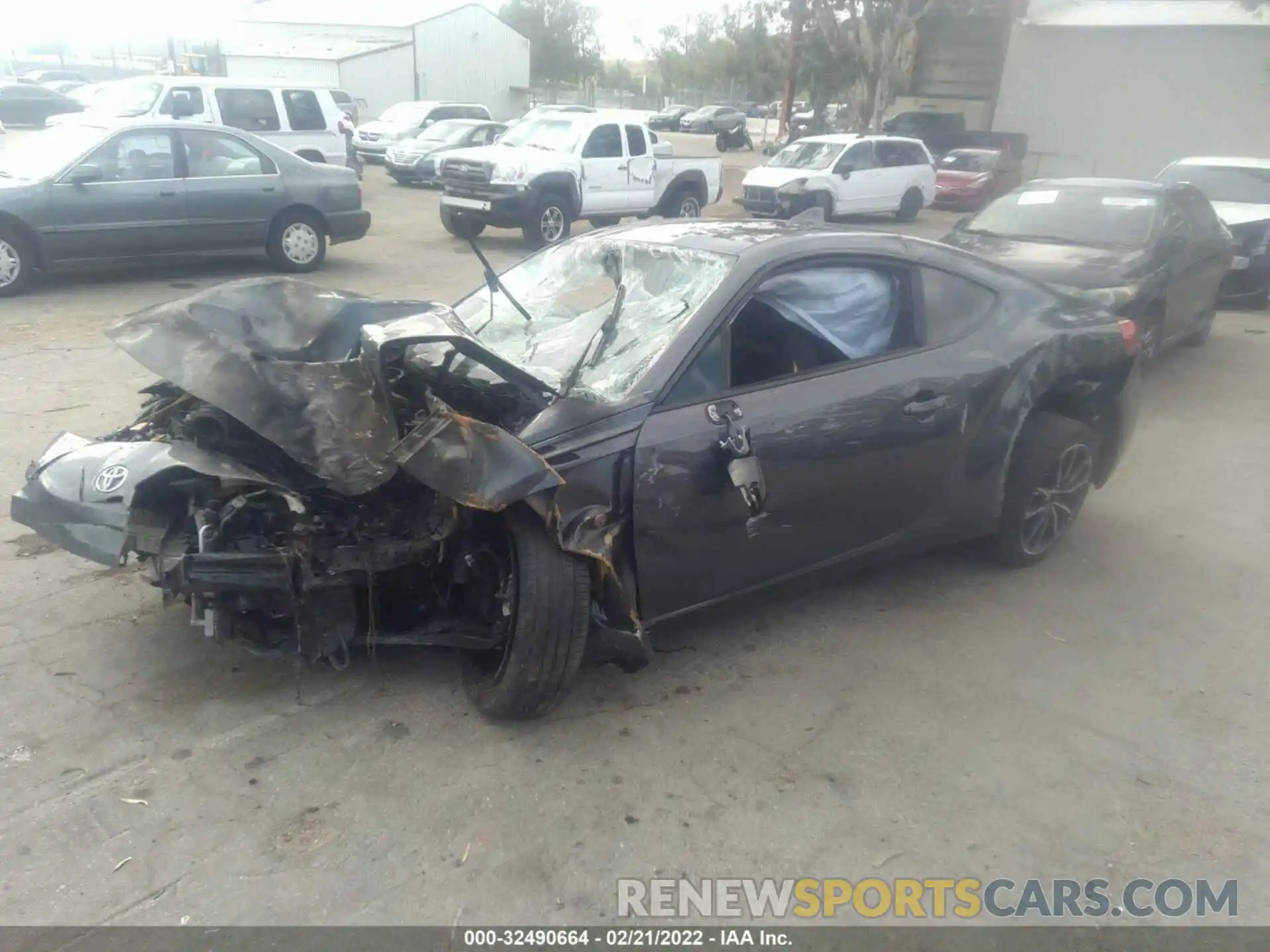 2 Photograph of a damaged car JF1ZNAA16L8751315 TOYOTA 86 2020