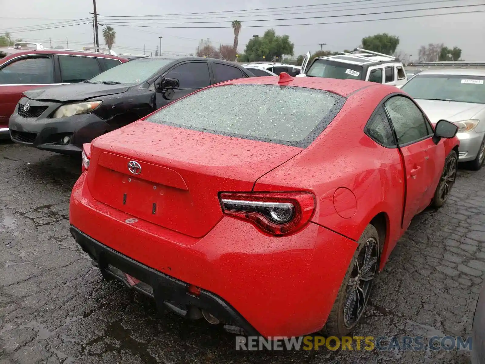 4 Photograph of a damaged car JF1ZNAA18L8752871 TOYOTA 86 2020