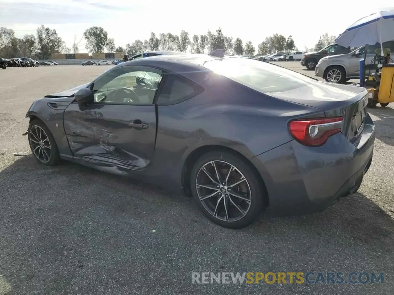 2 Photograph of a damaged car JF1ZNAA19L8752491 TOYOTA 86 2020
