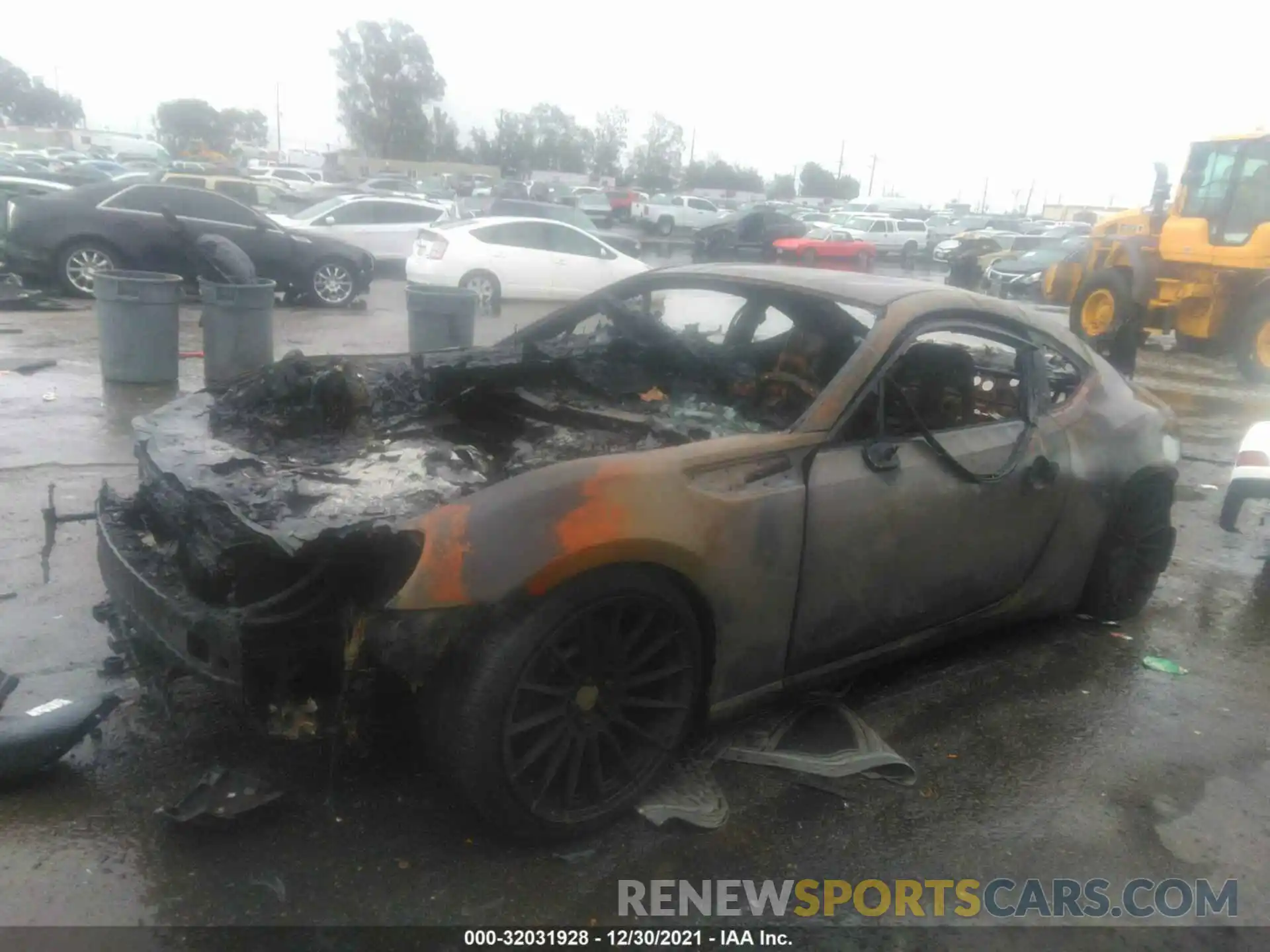 2 Photograph of a damaged car JF1ZNAA1XL8752483 TOYOTA 86 2020