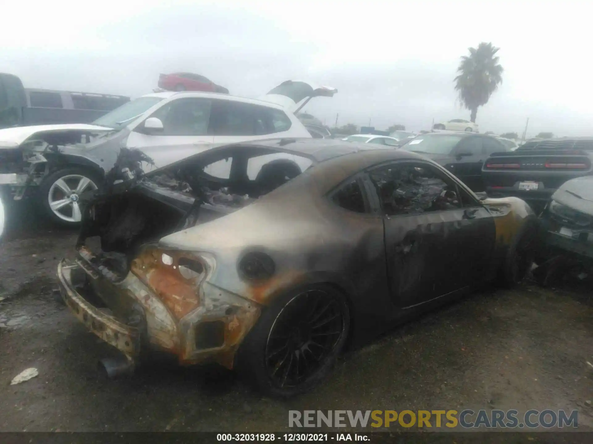 4 Photograph of a damaged car JF1ZNAA1XL8752483 TOYOTA 86 2020