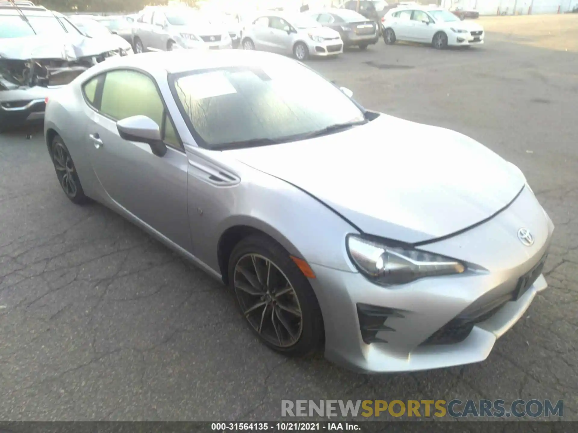 1 Photograph of a damaged car JF1ZNAA1XL8753858 TOYOTA 86 2020