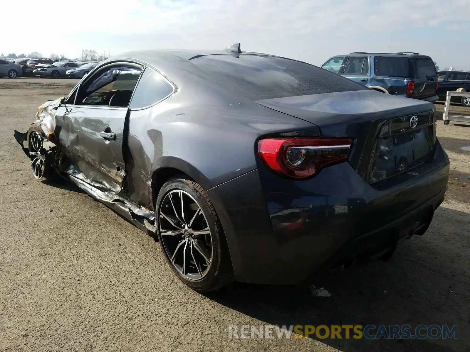 3 Photograph of a damaged car JF1ZNAA1XL9753160 TOYOTA 86 2020