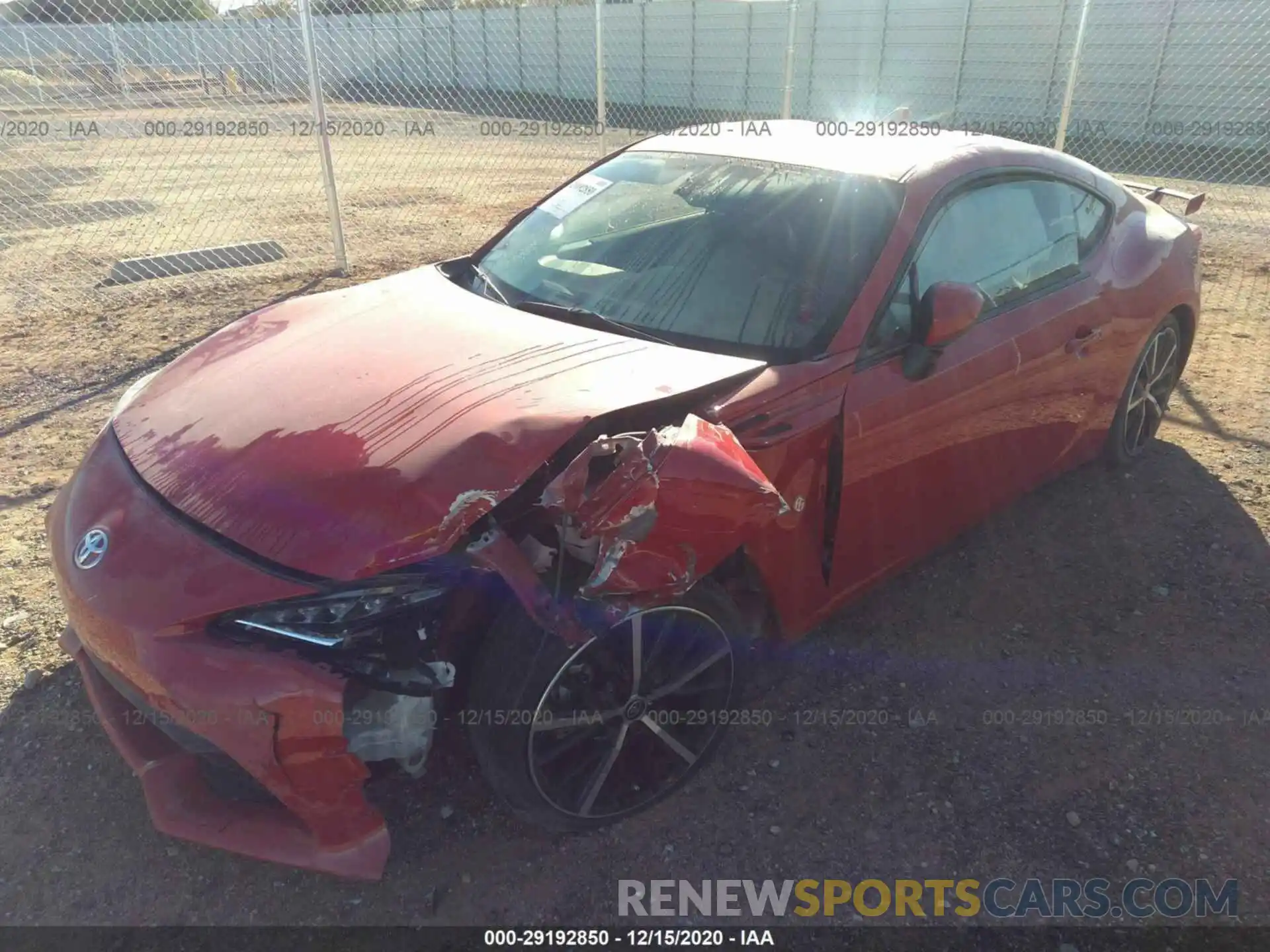 2 Photograph of a damaged car JF1ZNAE11L9751792 TOYOTA 86 2020