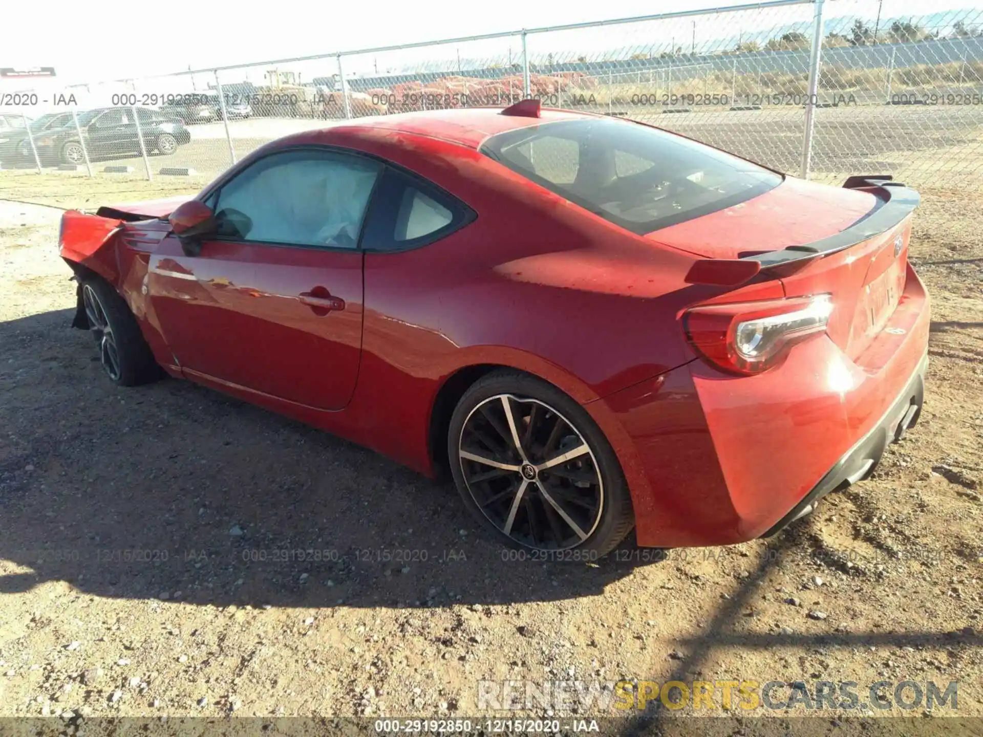 3 Photograph of a damaged car JF1ZNAE11L9751792 TOYOTA 86 2020