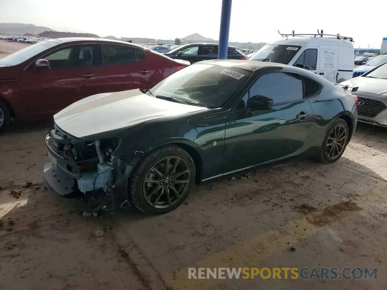 1 Photograph of a damaged car JF1ZNAE12L8751063 TOYOTA 86 2020