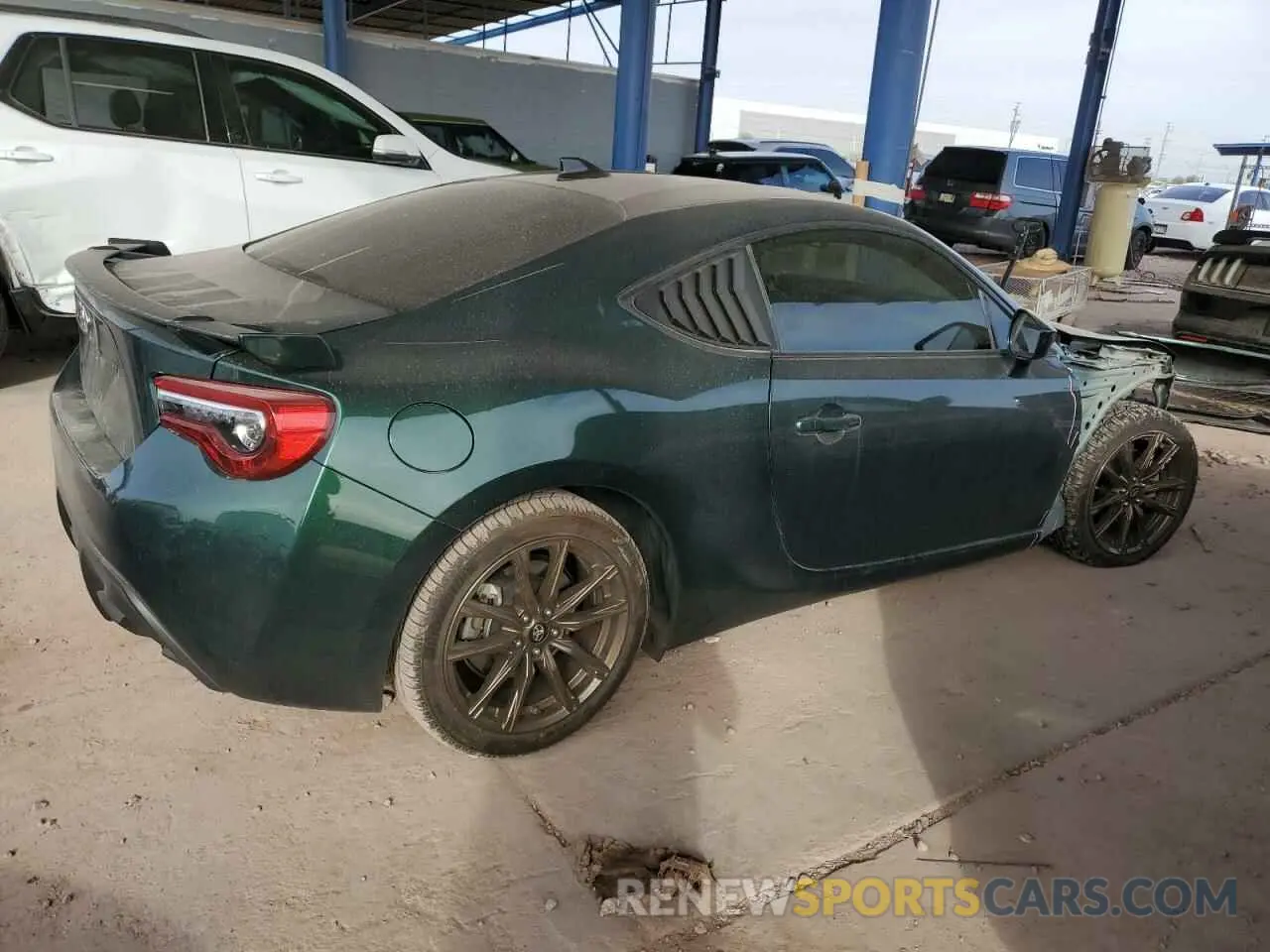 3 Photograph of a damaged car JF1ZNAE12L8751063 TOYOTA 86 2020